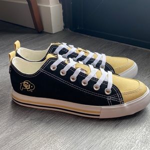 CU boulder sneakers. New, never worn, size 9